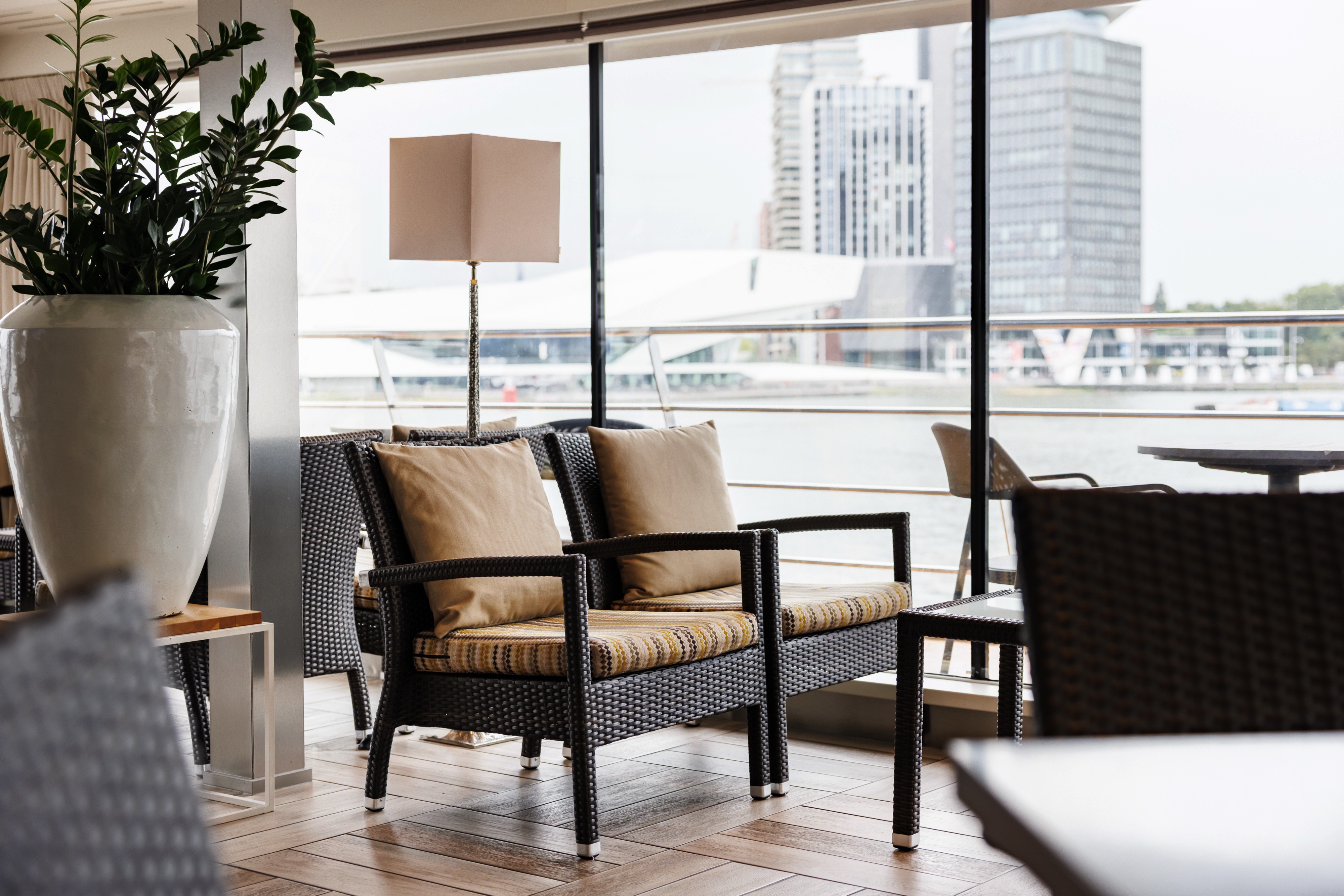 Avalon Imagery II - Club Lounge